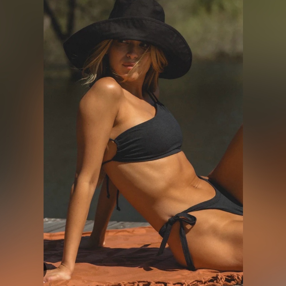Tan Lines Small Black Women's Bikini Set